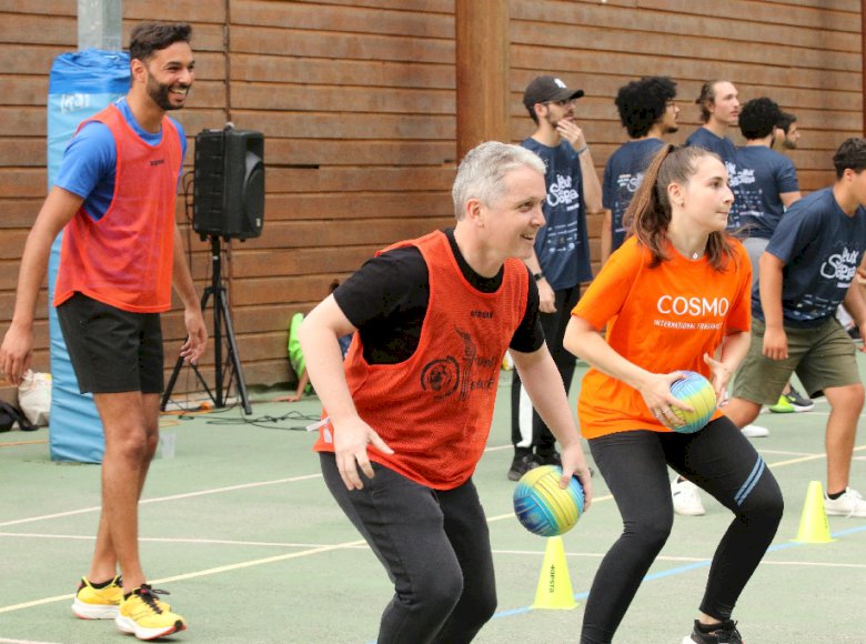 BALLE AUX PRISONNIERS - LOISIR 